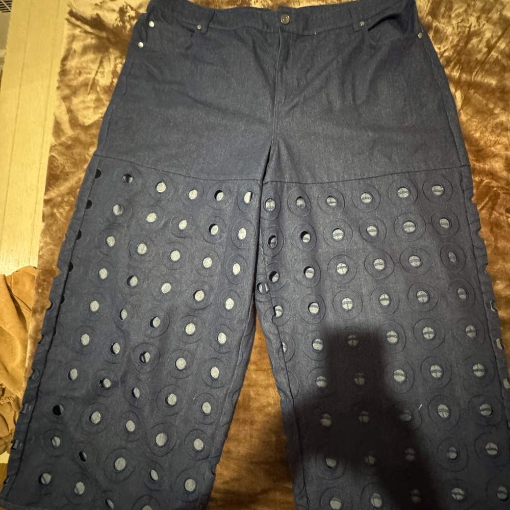 Eloquii Eyelet Wide-Leg Jeans - Picture 7 of 7